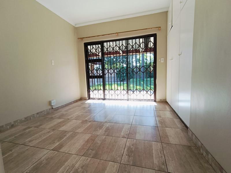 4 Bedroom Property for Sale in Schoongezicht Western Cape
